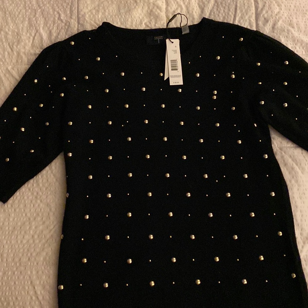 Tahari nwt sweater